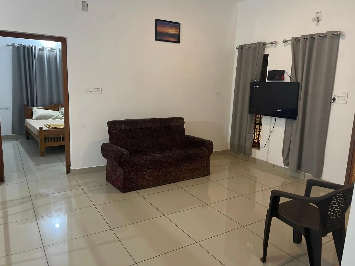 Hollywood Villa Sultan Bathery 0*,  Indie